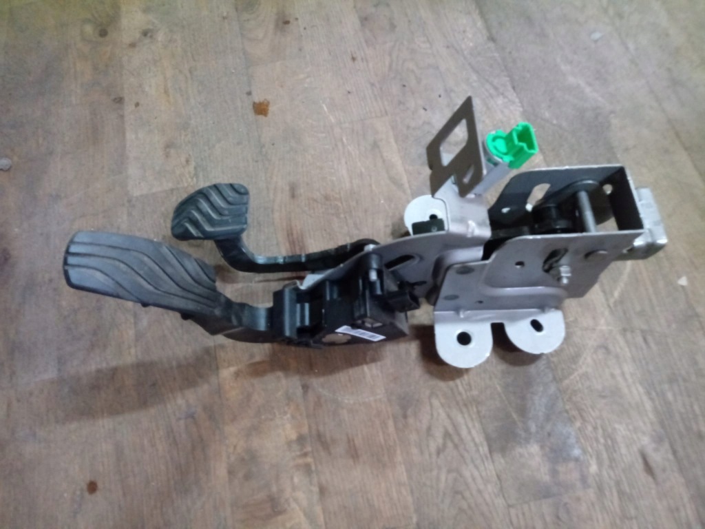 фото №1, Renault megane iv педаль газа тормоза europa