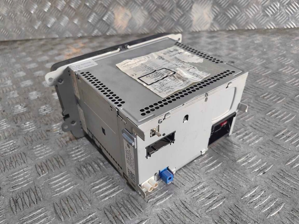 фото №2, Радіопрогравач радіо vw golf passat 3c8035279b