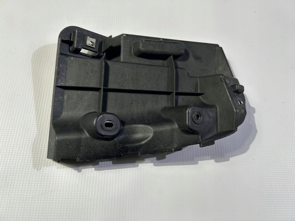 Направляющая кронштейн бампера заднего правый задняя задний maserati ghibli m157 2013- Недорого