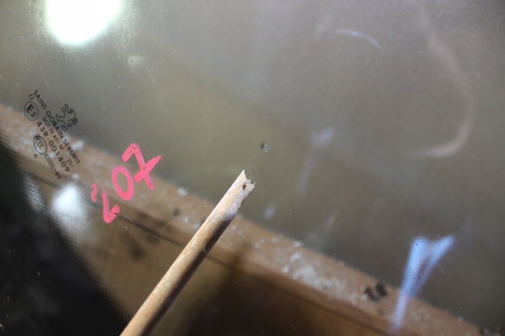 фото №4, Peugeot 207 - стекло передняя