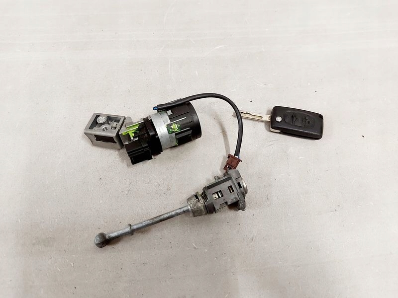 фото №1, Citroen c5 x7 замок запалювання ключ вкладка замка kpl