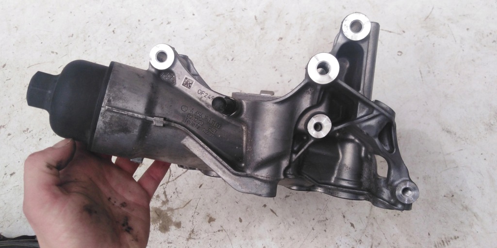 фото №4, Mercedes w223 основание фильтра масла a6561801100