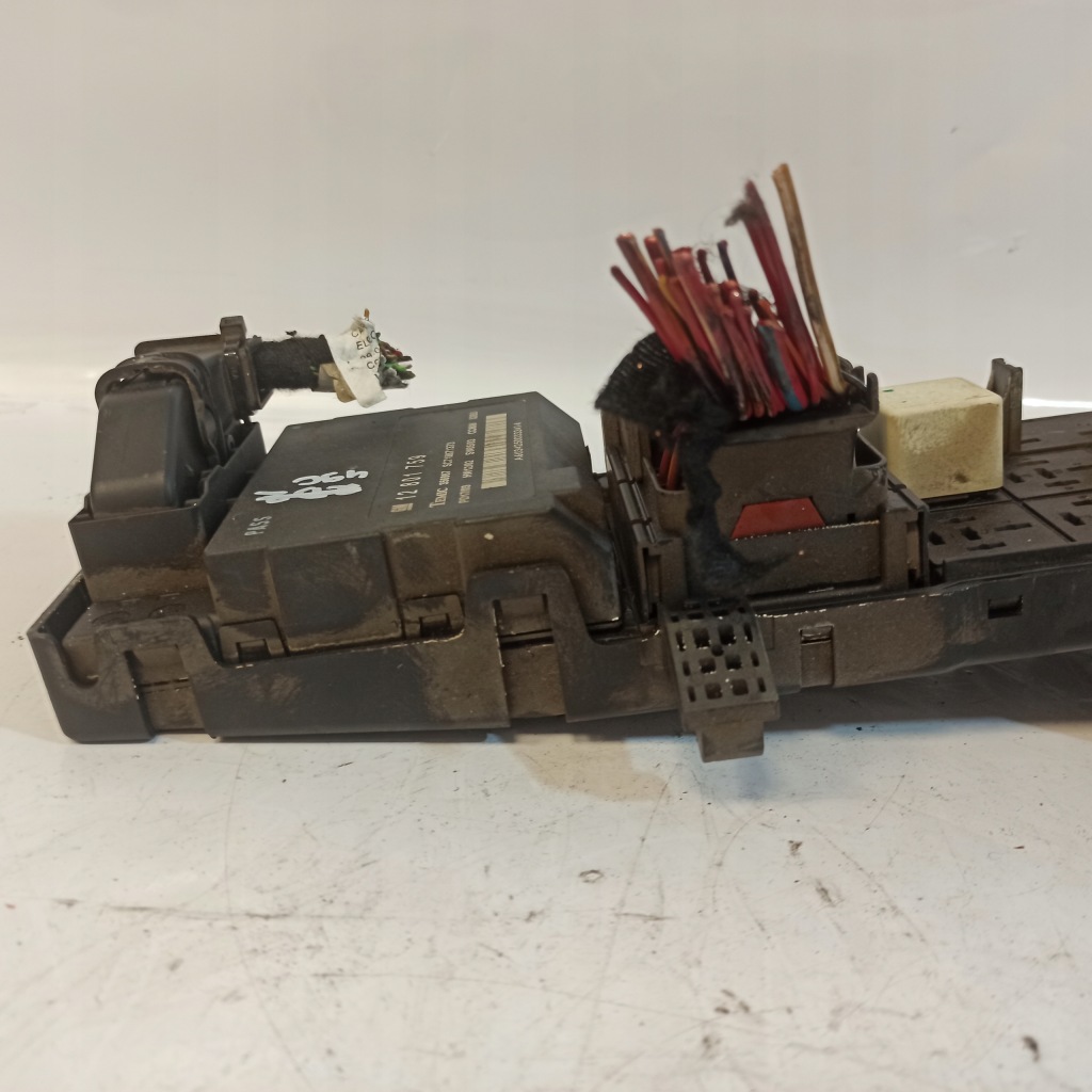 Купить Saab 93 ii 2.2 d коробка предохранителей 12785597 12801759