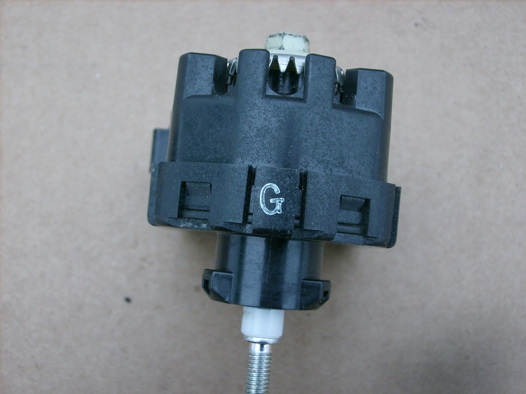 Моторчик фари suzuki alto sx4 vitara 13g2408654a Ціна