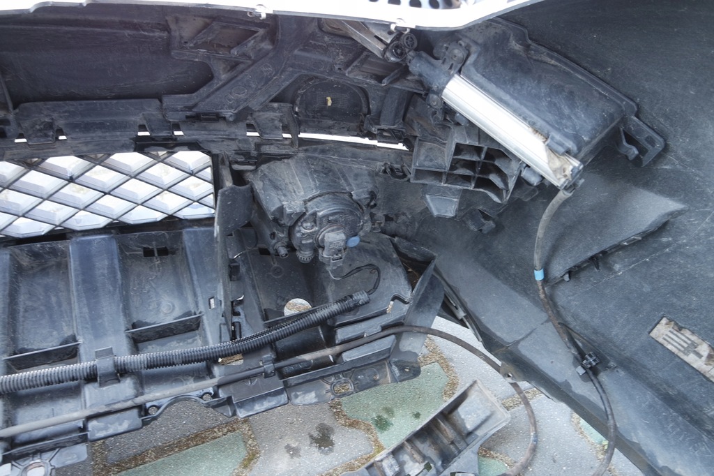 фото №12, Бампер перед kompletny омыватель renault laguna iii gt