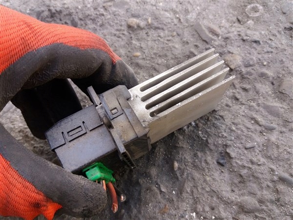 фото №3, Резистор обігрівача jeż резистор renault clio iii 3 f657165w/q