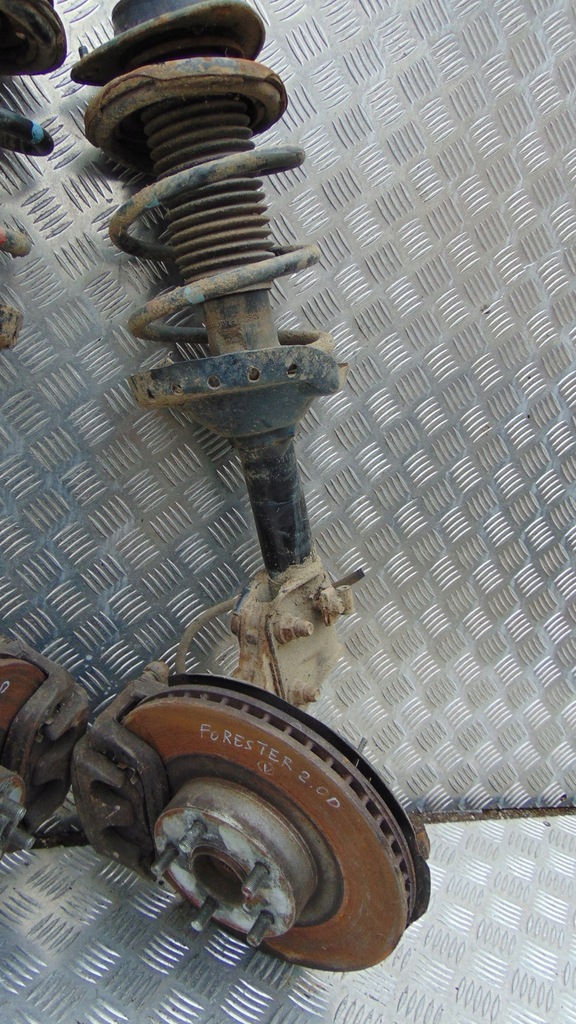 фото №3, Forester iii 2.0 d поворотный кулак mcperson перед правый левый