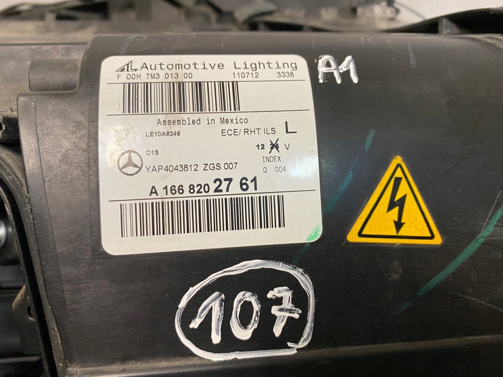 фото №11, Mercedes w166 лампа перед левая a1668202761