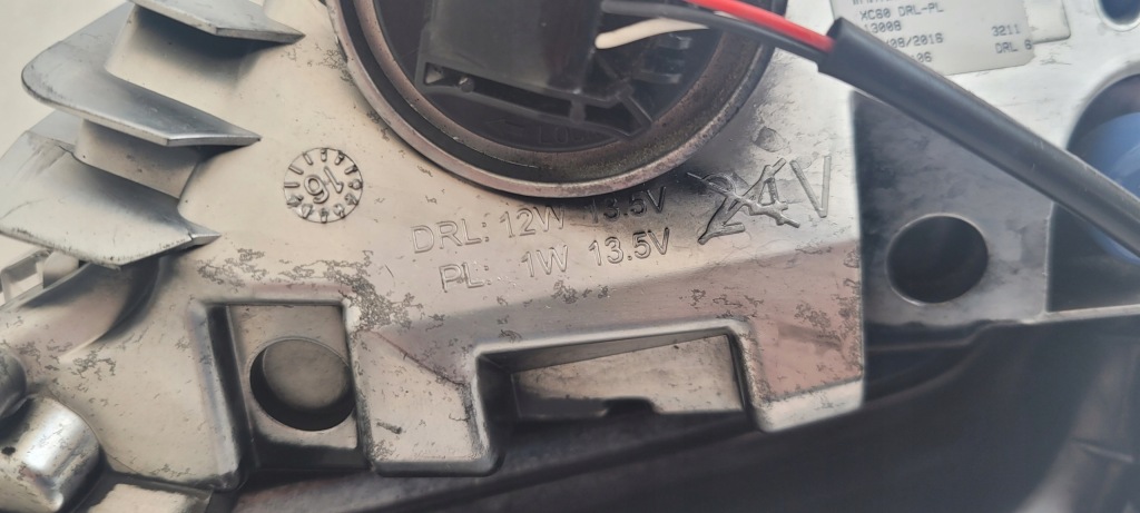 Купить Противотуманная фара левый led фонарь  drl volvo xc60 1 2013- 31420393