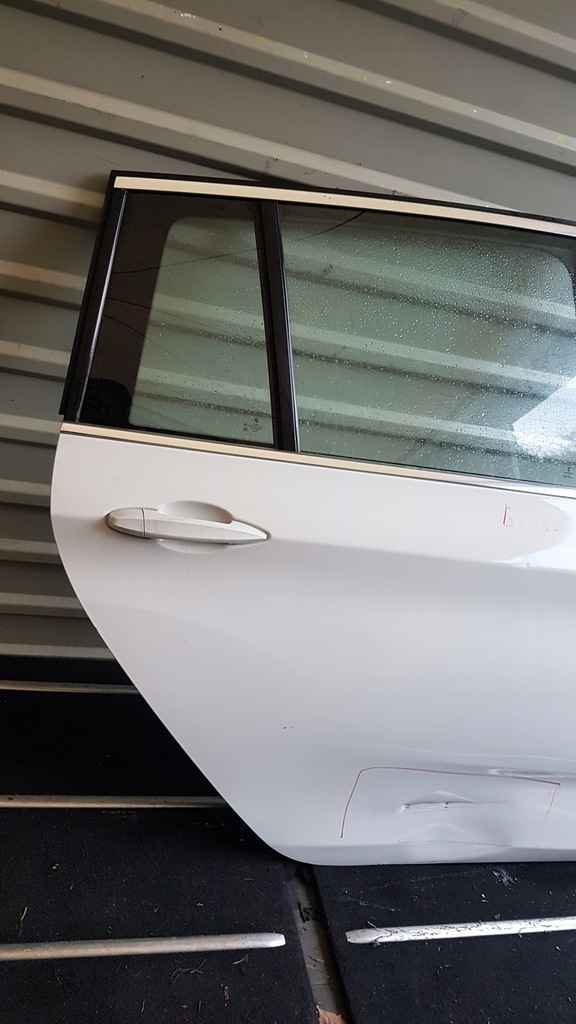 фото №2, Bmw 2 f45 дверь правый задняя kpl