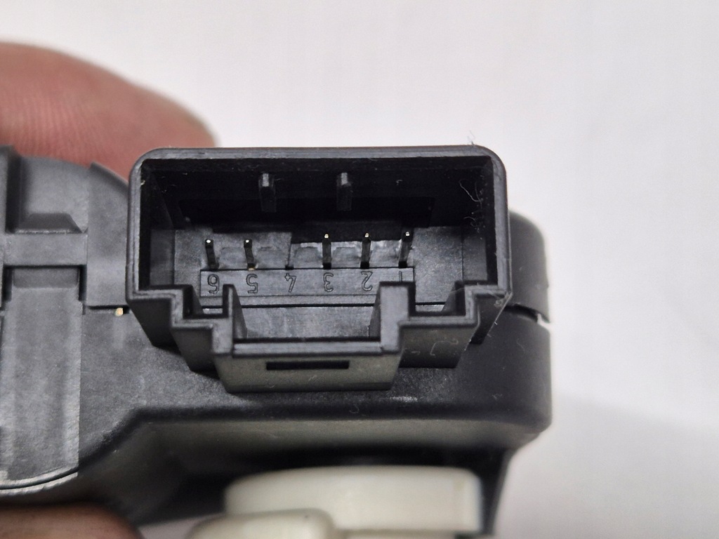 фото №7, Vw golf v touran caddy octavia ii altea toledo моторчик крышка отопителя