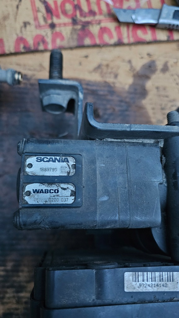 фото №1, Scania 7 r s ngs euro 6 клапан подушок 4728900200 1889795 ecas