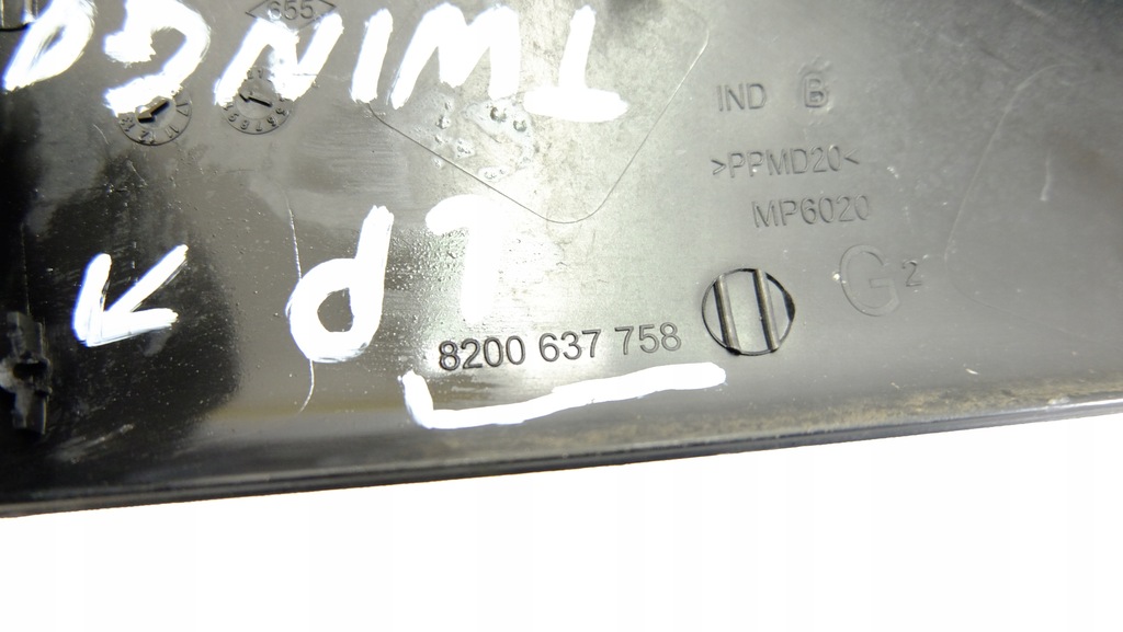 фото №8, Renault twingo ii lift треугольник заглушка крыла левая 8200637758