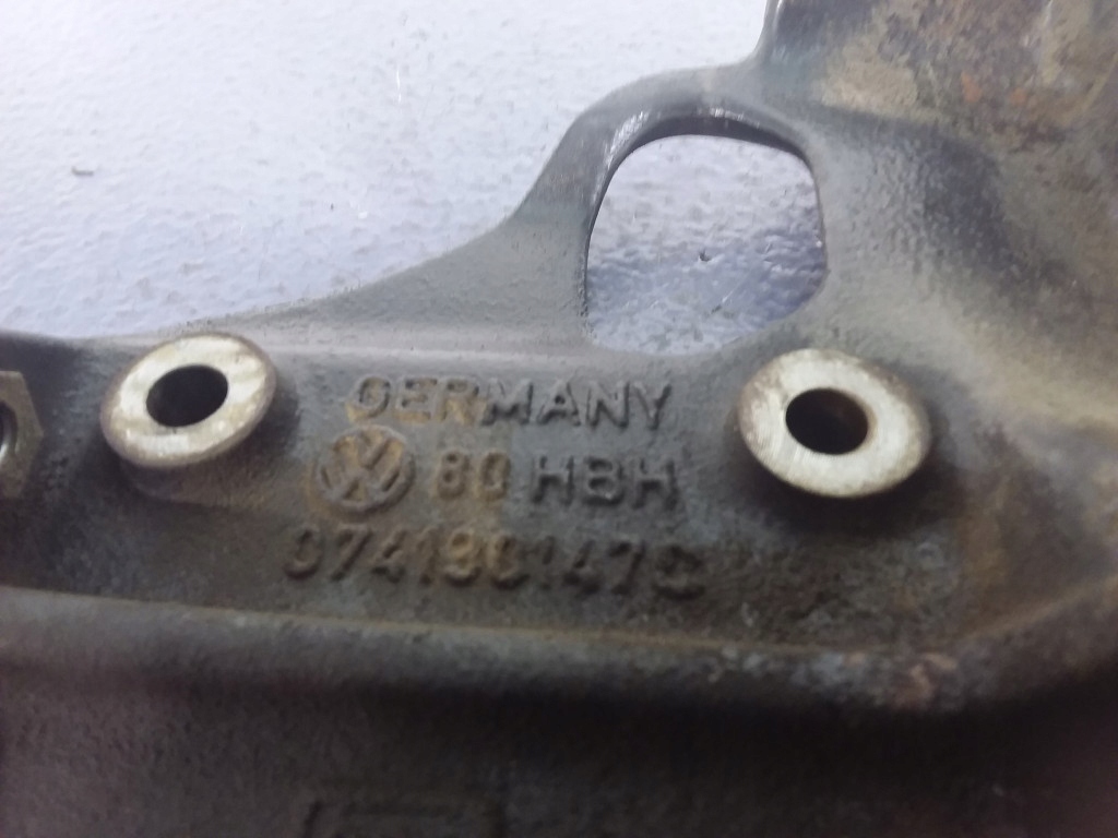 фото №5, Volvo s80 2.5d tdi кронштейн кронштейн насоса впрыска