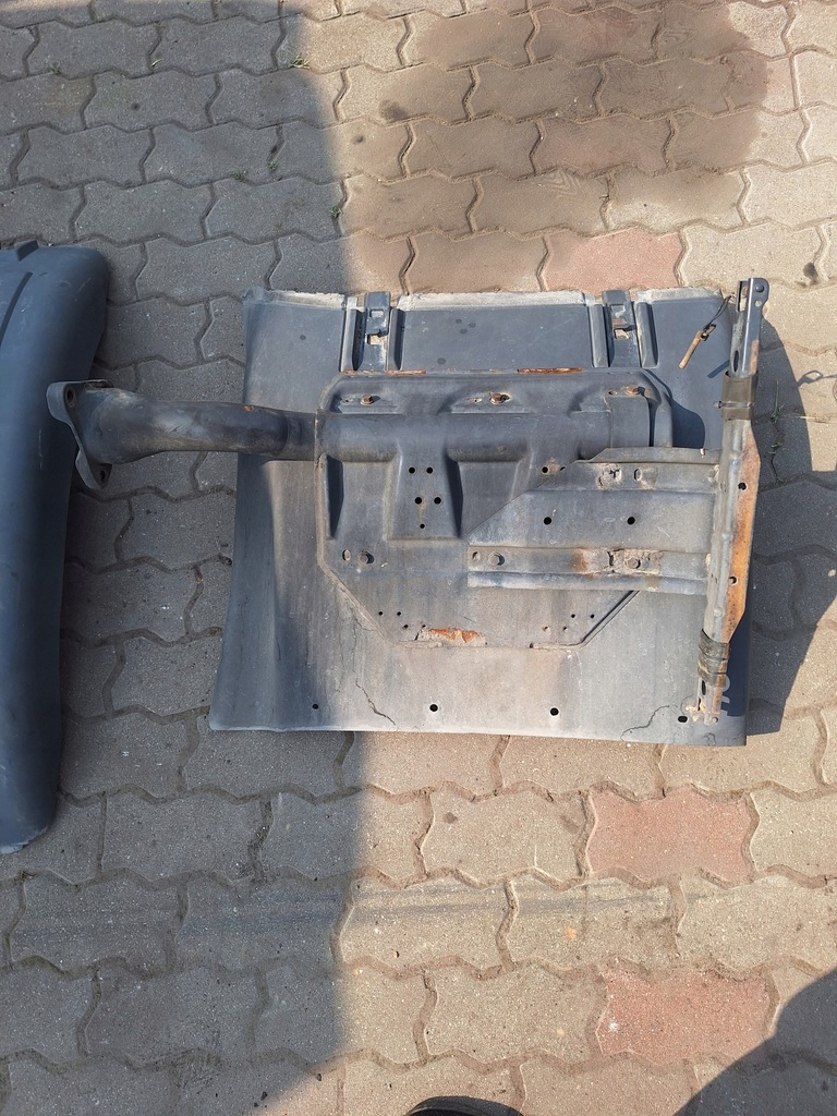 фото №4, Підкрилок ліва задні повний scania r g p