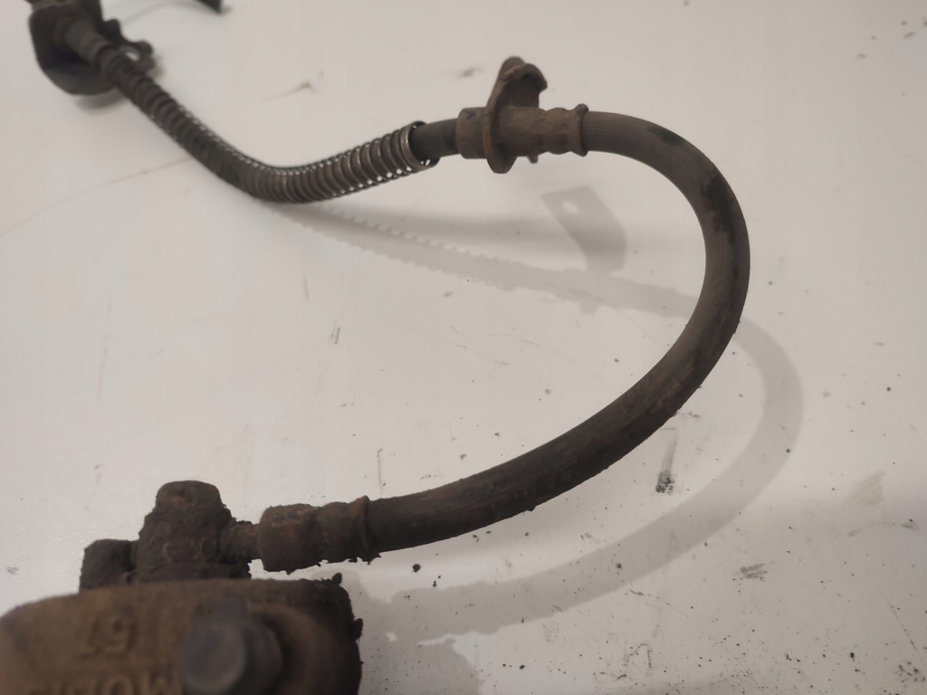 фото №5, Hyundai i30 ii суппорт тормозной левый перед 1.6crdi