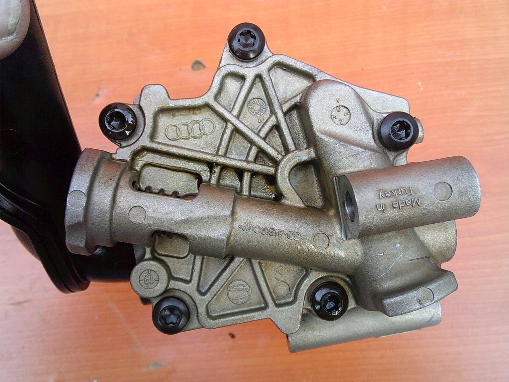 фото №13, Vw audi q3 rs3 двигун 2.5 tfsi dnw daz трубка насадка оливи розпилювальна поршня