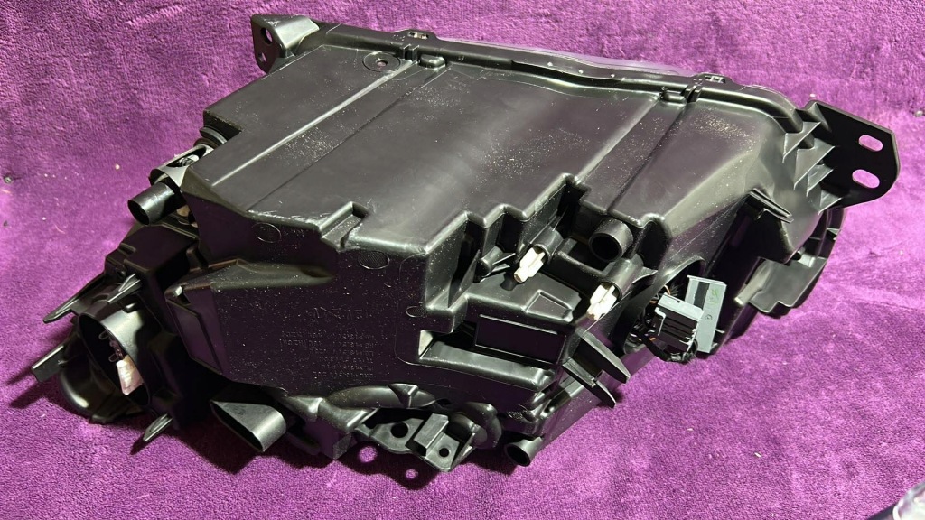 Фара volvo xc40 full led mid левая правый  америка оригинал перед Цена