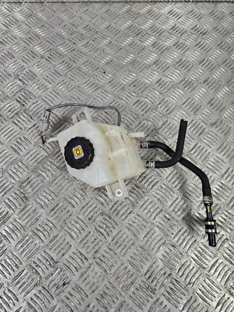 фото №1, Lexus rx 450h 2020 бак жидкость тормозной