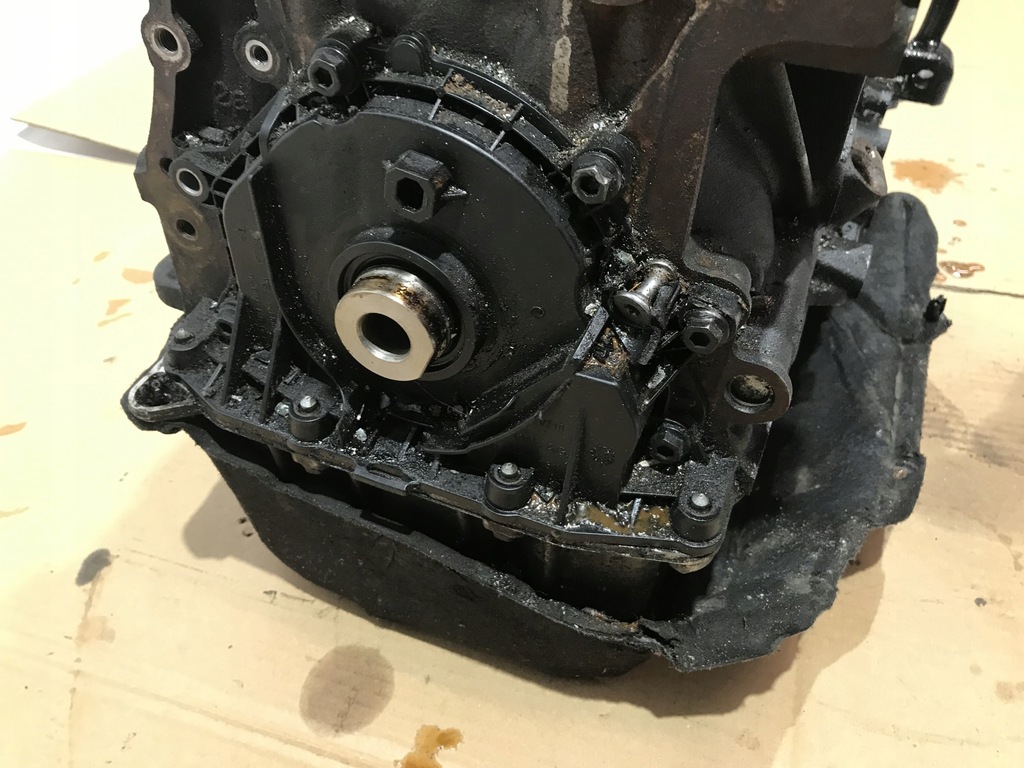 фото №11, Блок двигуна vw touran iii 5t 15- 1.6 tdi 04l023e