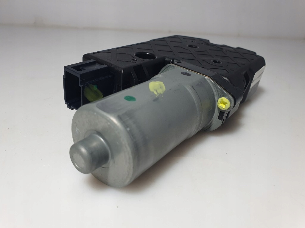 фото №13, Audi a4 b9 2017r avant моторчик люк 1735684e панорама super состояние