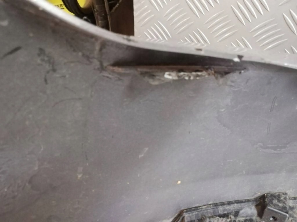 Бампер перед передній peugeot 308 t9 Київ