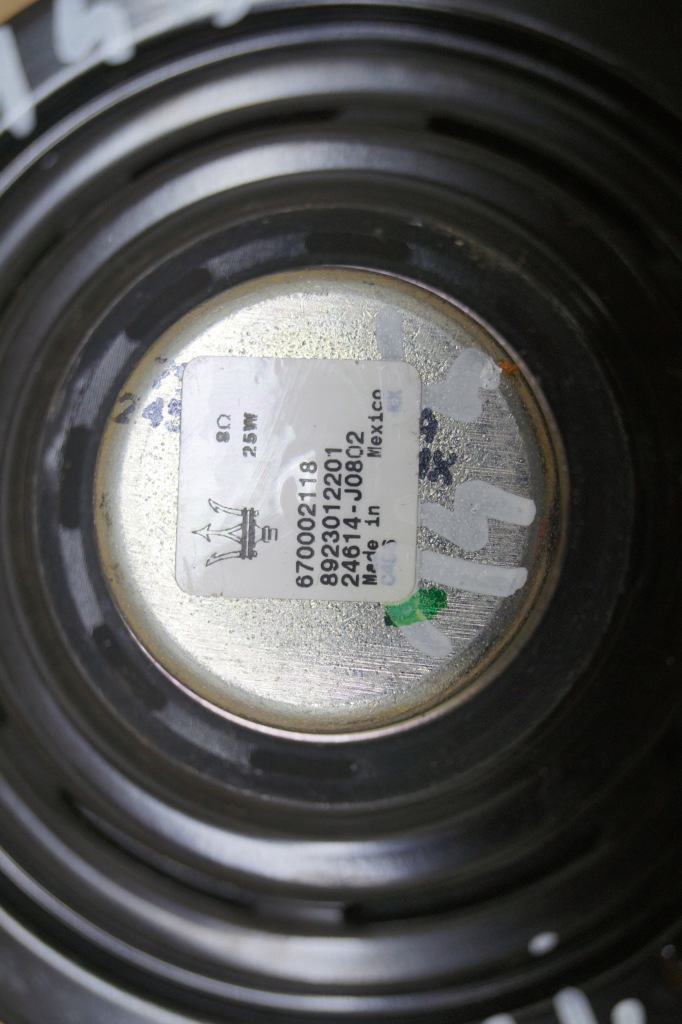 фото №11, Динамик harman kardon maserati оригинальный номер 670002118