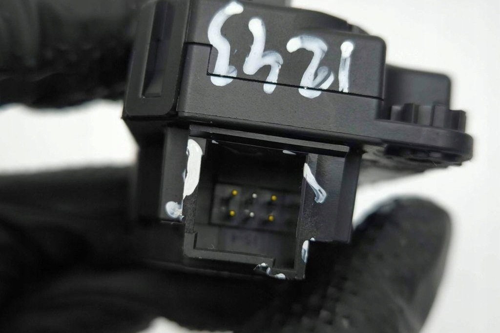 фото №7, Клапаны управляющий отопители jeep avenger j2 z5509001 electric 115kw 2024