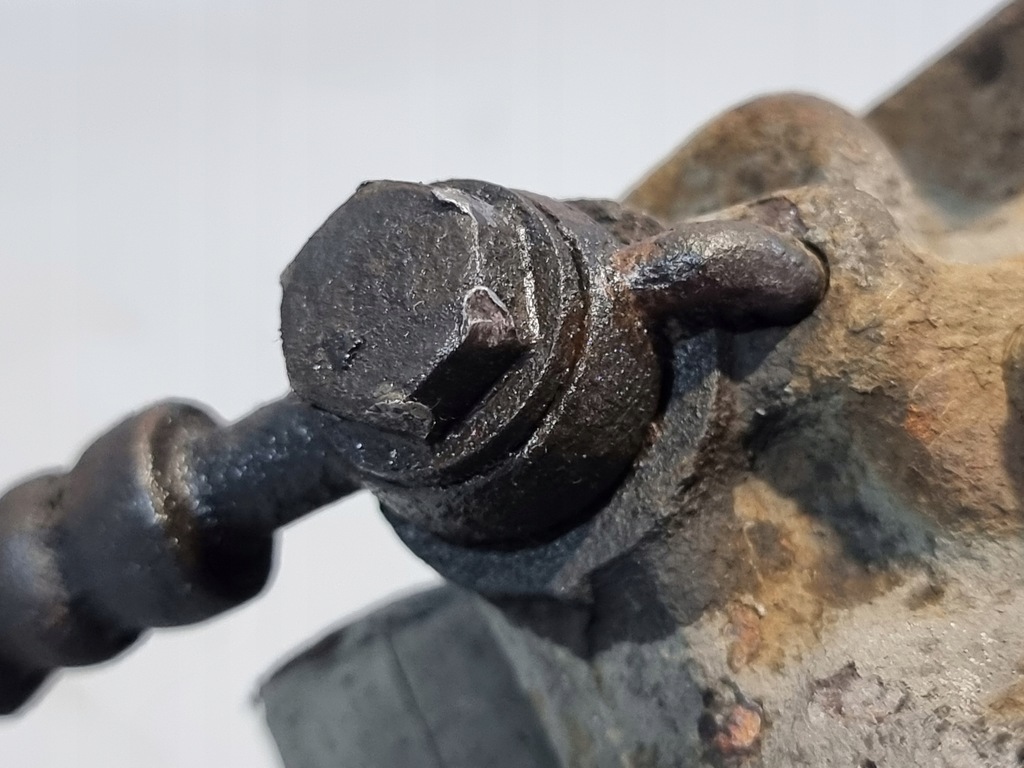 фото №8, Супорт гальмівний правий перед citroen c5 x7 iii 1.6 hdi 10r