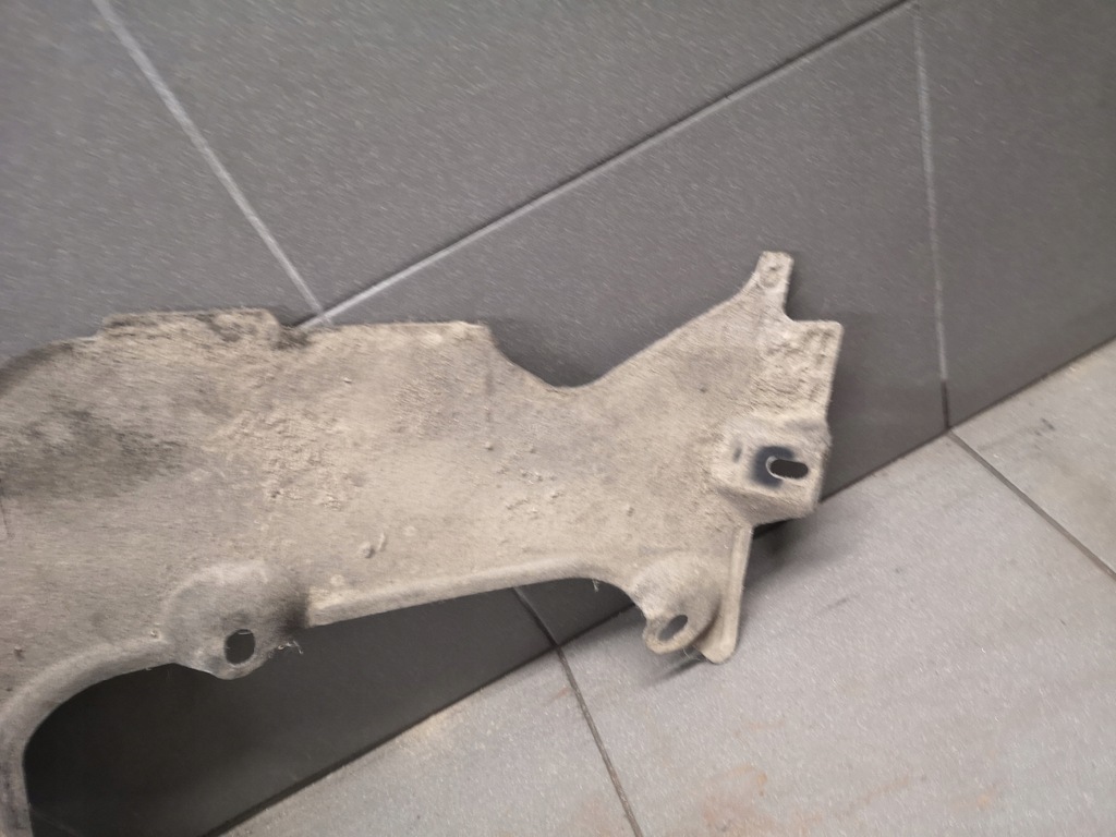 фото №5, Захист підвіска права audi a8 d3 ii lift матеріал