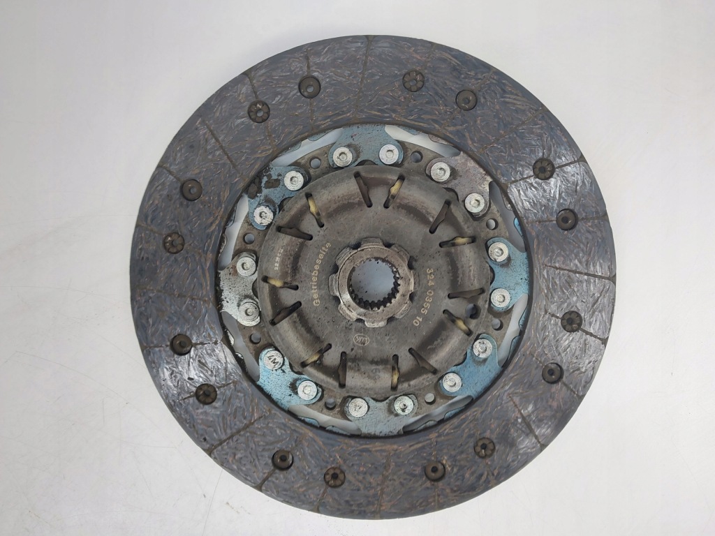 Сцепление колесо двухмассовый 124035410 324035510 vw passat b7 2.0 tdi Недорого