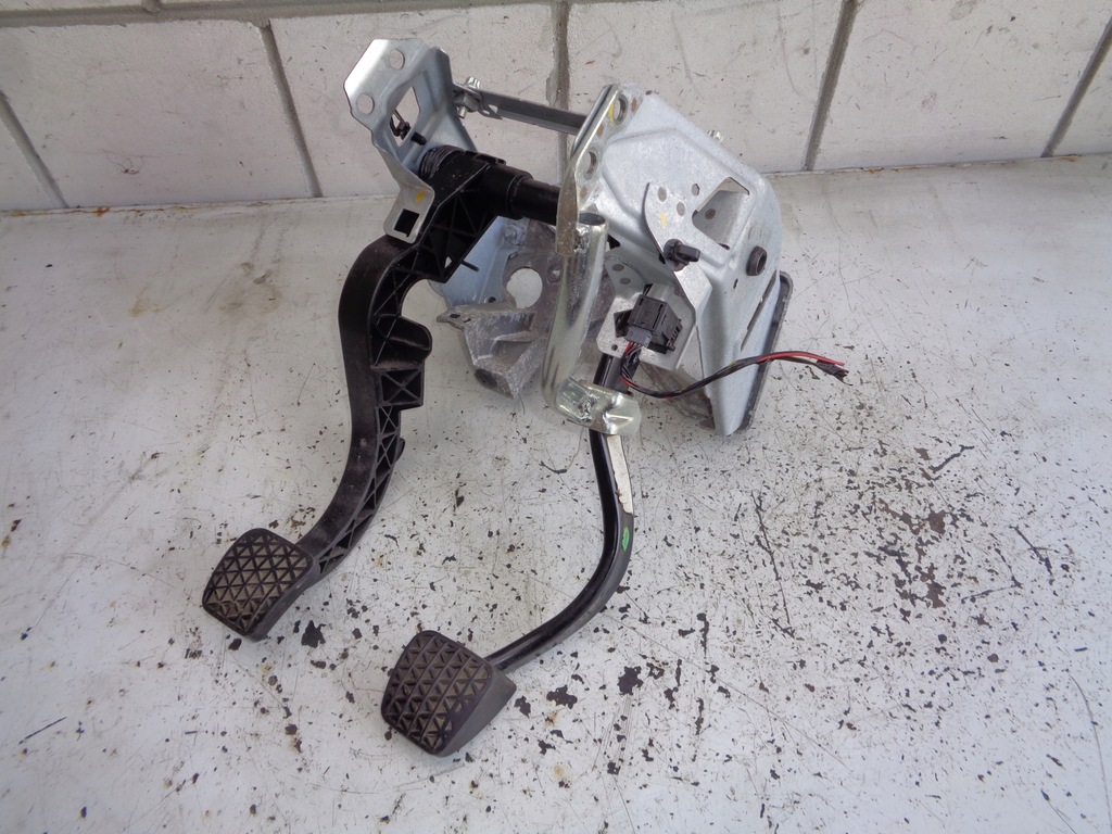 фото №1, Педали vectra c 1.8 16v