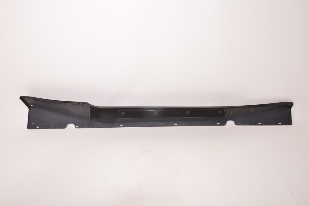 фото №7, Maserati granturismo молдинг накладка порог левая