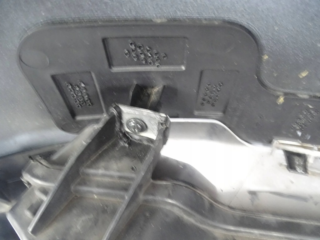 фото №10, Бампер перед передний tesla 3 + противотуманная фара drl bez pdc