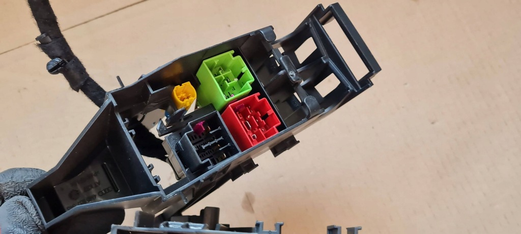 фото №7, Sq8 4m rsq8 q8 штекер разъёмы сидений электрический подогрев 4m0937545 sq7 q7