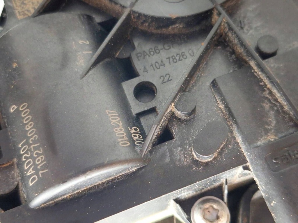 фото №7, Корпус термостата bmw 3 f30 f35 f31 7642854