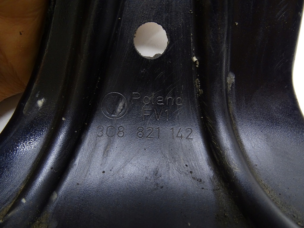 фото №6, Кронштейн крыла правый перед передний vw passat cc lc9x 12r 3c8821142