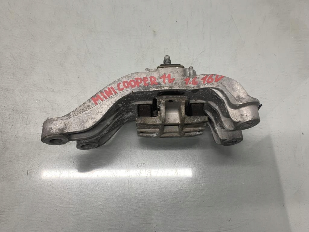 Подушка коробки передач mini countryman r60 1.6 16 v 11 r 6784357 Цена