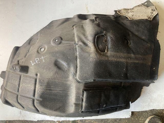 фото №1, Maserati quattroporte sq4 подкрылок левый перед задняя