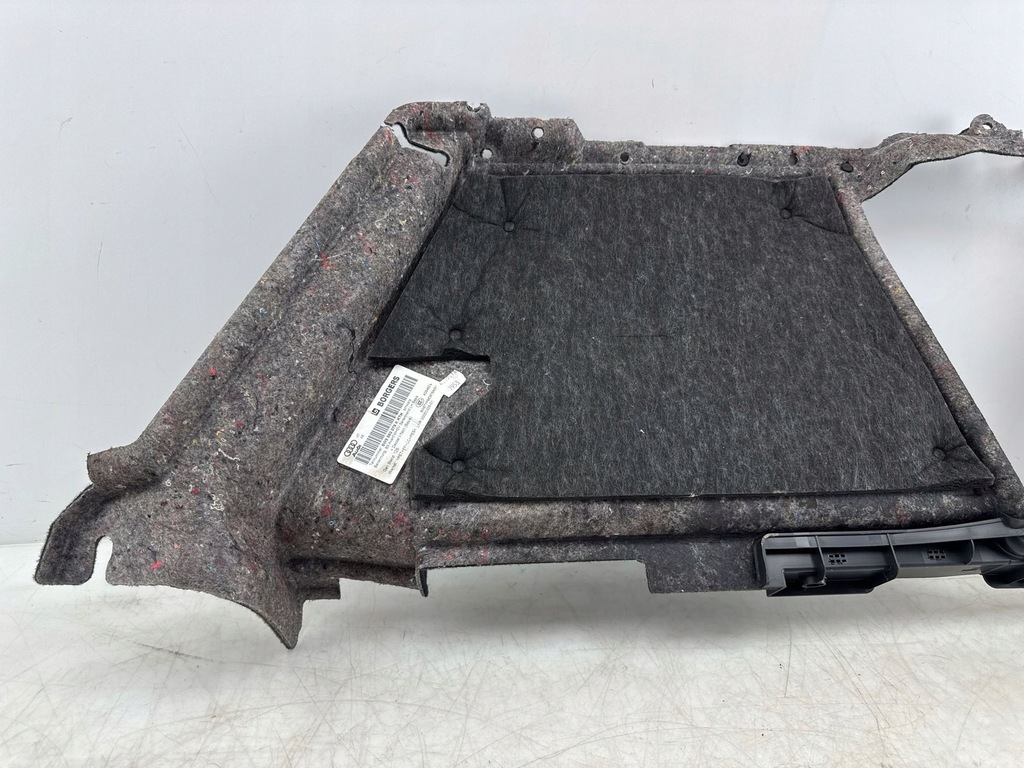 фото №12, Audi a4 s4 b9 2019 левая сторона обшивка / обивка / багажника