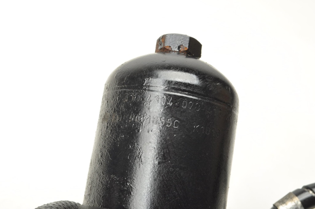 Aston martin vantage 4.7 насос підсилювача коробки ed0011655c Доставка