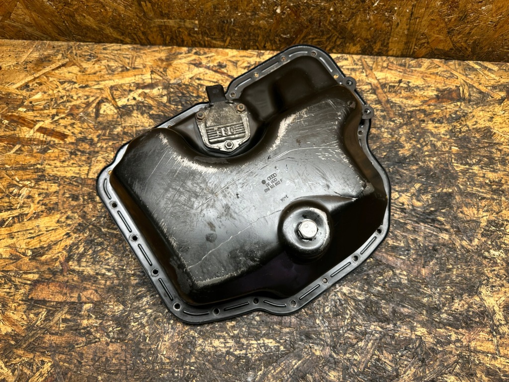 Піддон масляна audi q7 vw touareg 3.0 tdi 059103602f в Україні