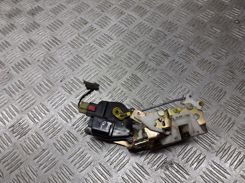 фото №1, Замок двері центральний правий задня задній spark