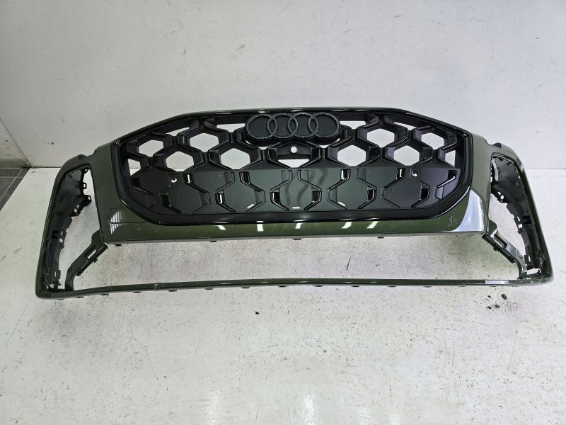 Audi q5 8ma 25 год бампер Доставка