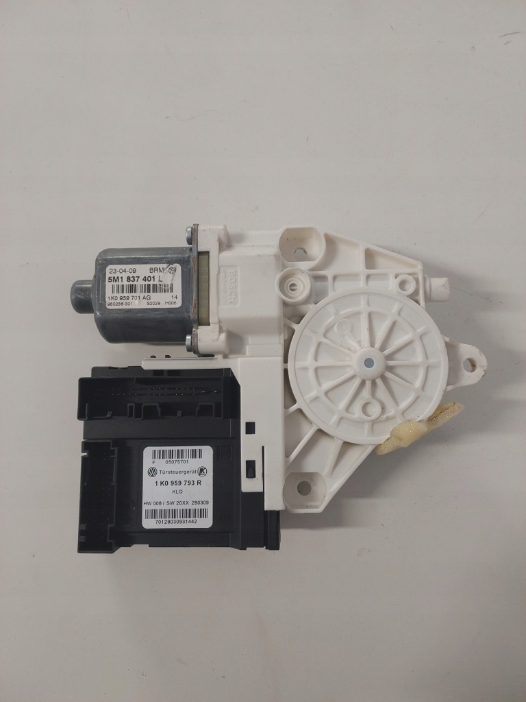 фото №1, Двигун скло лівий перед vw golf plus 5m1837401l