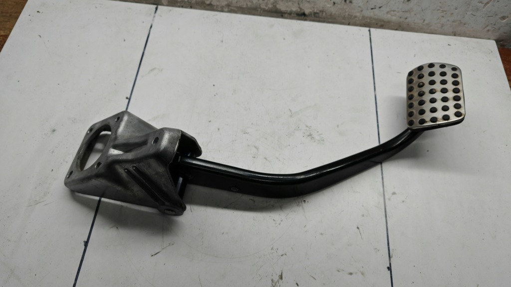 фото №5, Педаль тормоза автоматическая коробка передач mercedes r-klasa w251 a2512900601