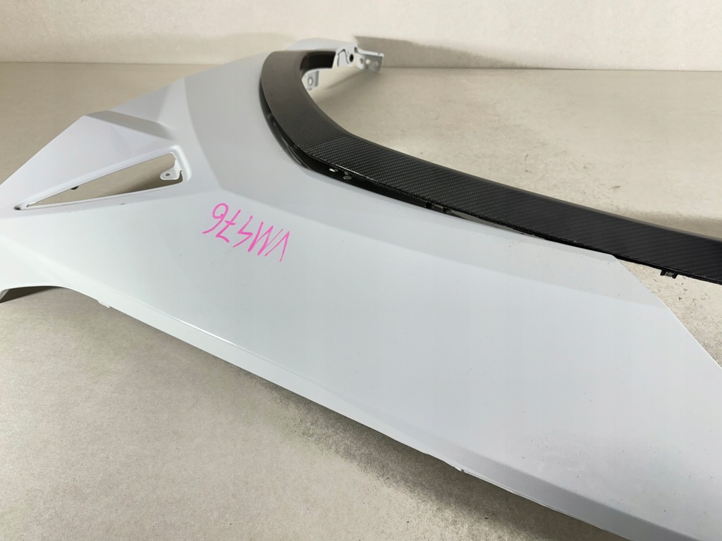 фото №9, Lamborghini urus крила + карбон лівий перед передній