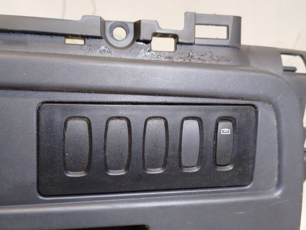 Радио заводской монитор дисплей панель  renault trafic 2 8200350501 Недорого