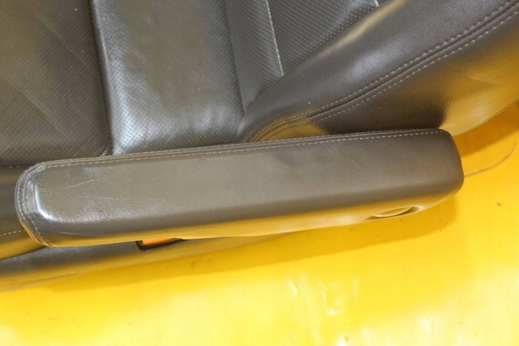 Сидіння капітанське підголівник підлокітник правий задній galaxy vw sharan шкіра в Україні