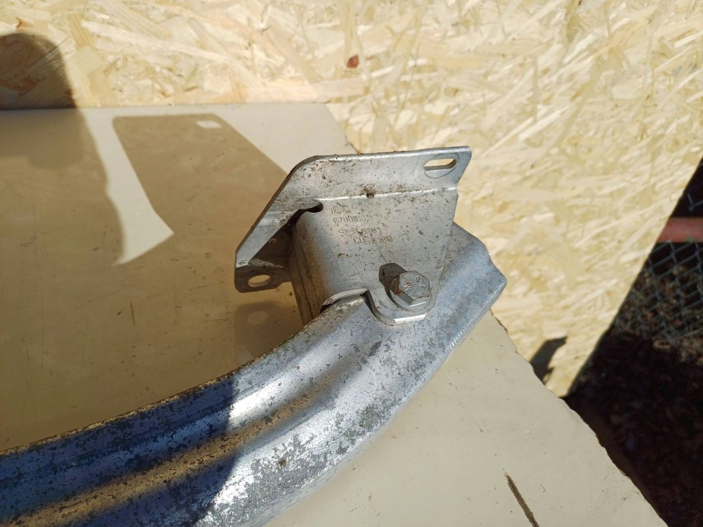 Балка усилитель бампера задняя renault scenic ii 8200010164e в Украине